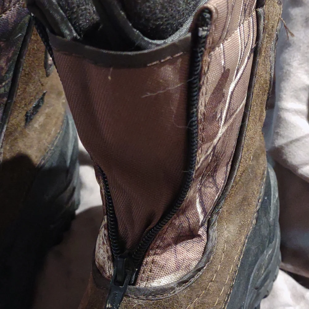 Boots - Picture 2 of 4